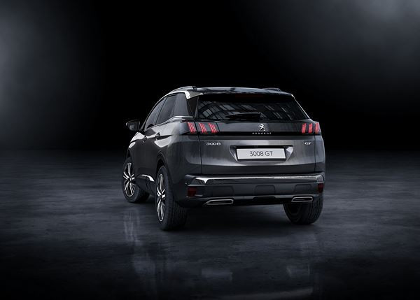 Le SUV Peugeot 3008 affiche une calandre sans cadre prolongée d’ailettes