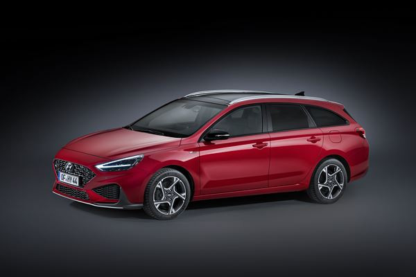 Le break Hyundai i30 SW restylé adopte un design plus aérodynamique