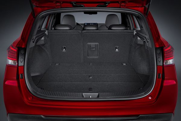 Le break Hyundai i30 SW restylé adopte un design plus aérodynamique