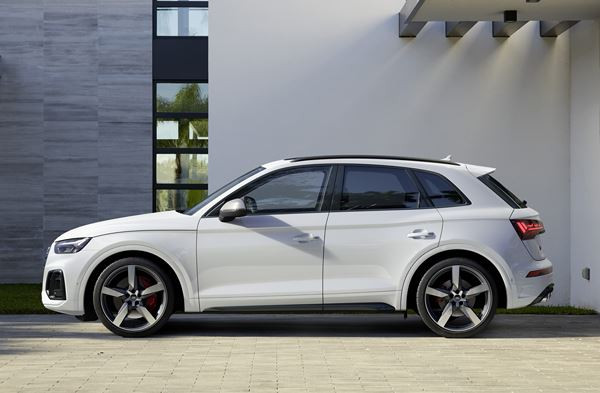 L'Audi SQ5 TDI à moteur 3L V6 diesel développe une puissance de 341 ch