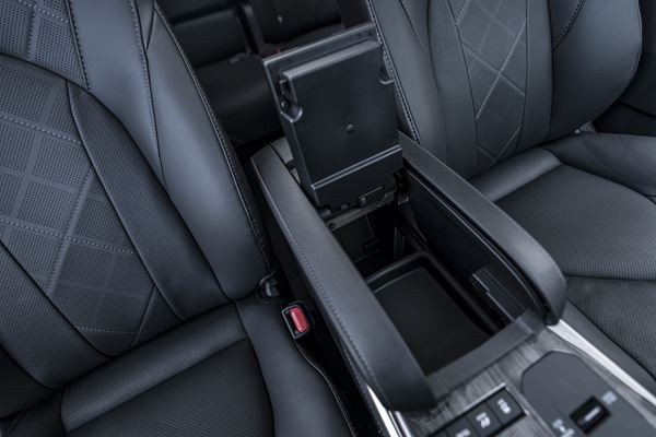 Toyota Highlander Hybride: un SUV sept places hybride modulable à transmission intégrale