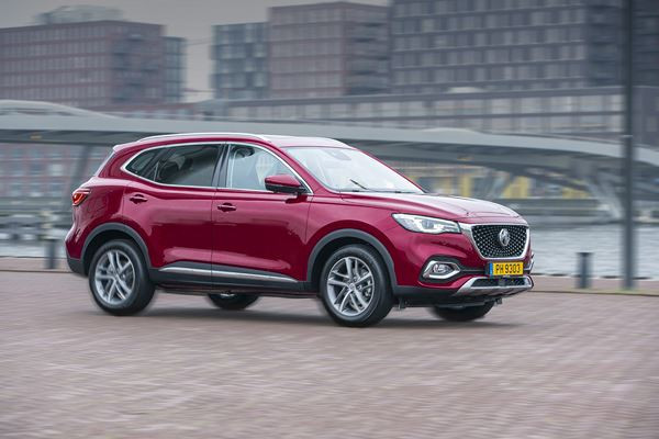 Le SUV hybride rechargeable MG EHS affiche une autonomie électrique de 52 km