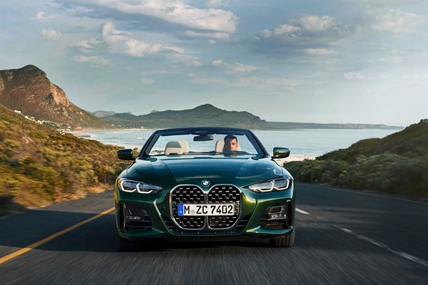 La BMW Série 4 Cabriolet offre une conduite sportive à toit ouvert