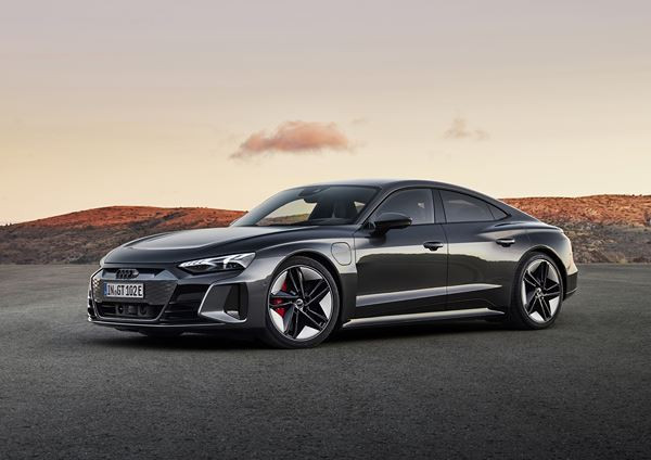 Le coupé quatre portes Audi RS e-tron GT réalise le zéro à 100 km/h en 3,3 secondes