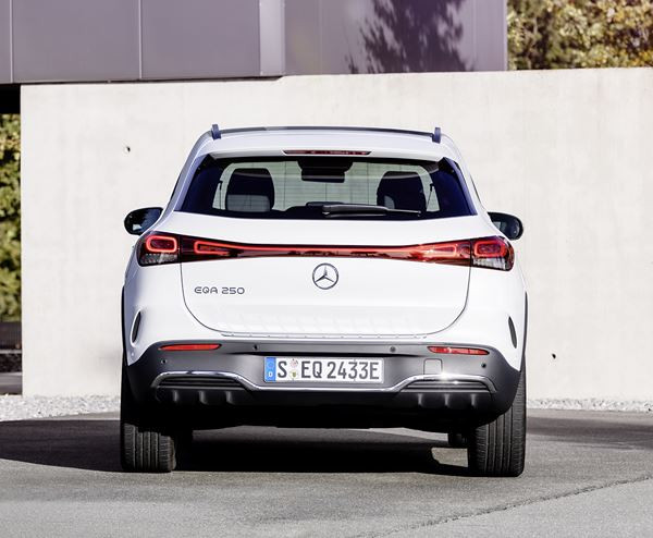Mercedes EQA: un SUV compact électrique doté d'une autonomie de 399-426 kilomètres