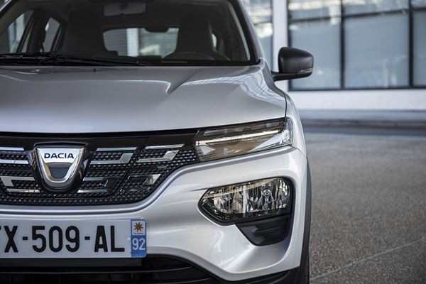 Dacia Spring: une mini-citadine électrique accessible d'une autonomie de 230 km
