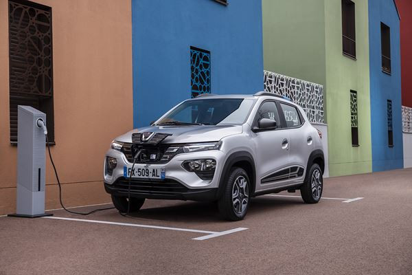 Dacia Spring: une mini-citadine électrique accessible d'une autonomie de 230 km