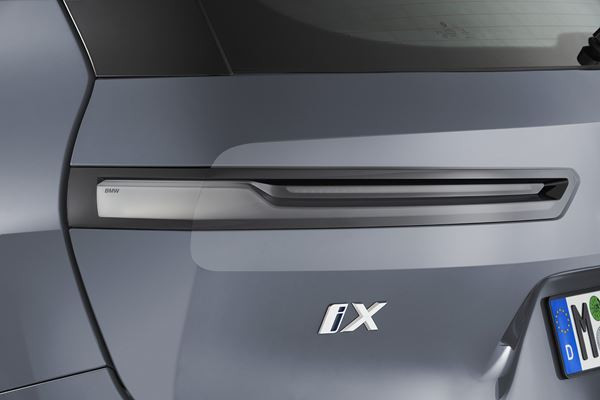Le grand SAV BMW iX électrique est basé sur un arsenal technologique évolutif