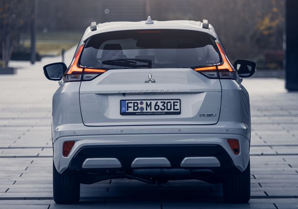 Le SUV Coupé Mitsubishi Eclipse Cross passe à l'hybride rechargeable