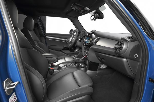 La Mini 5 portes s'offre une légère mise à jour
