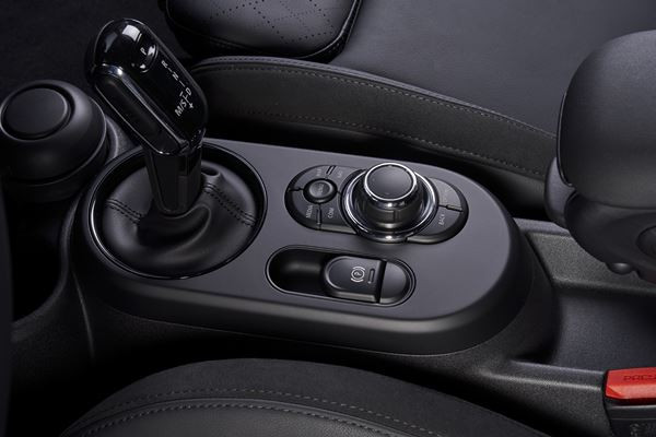 La Mini 5 portes s'offre une légère mise à jour