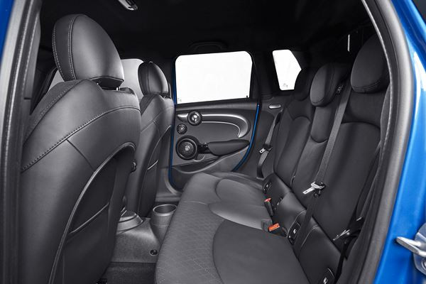 La Mini 5 portes s'offre une légère mise à jour