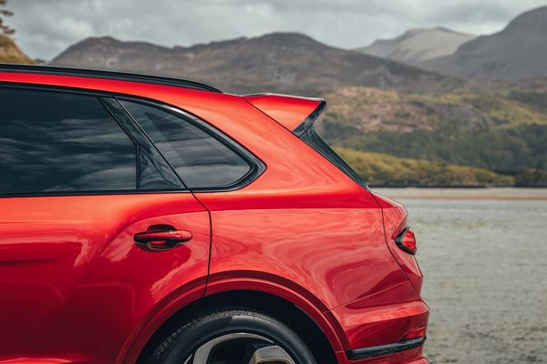 La Bentley Bentayga S V8 4.0 litres biturbo développe 550 ch