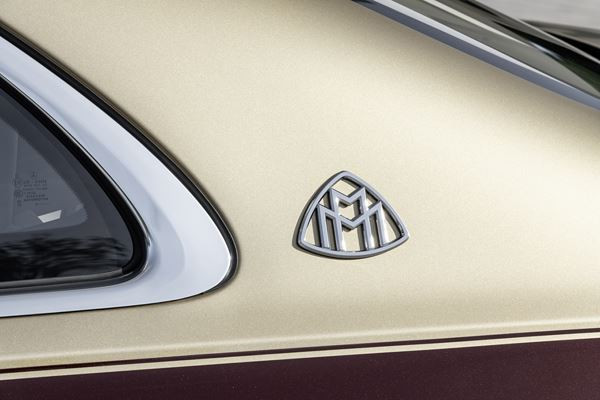 Mercedes-Maybach Classe S : une limousine de luxe exclusive adaptée au mode chauffeur
