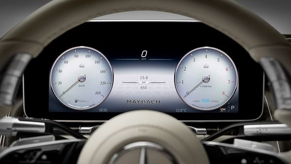 Mercedes-Maybach Classe S : une limousine de luxe exclusive adaptée au mode chauffeur