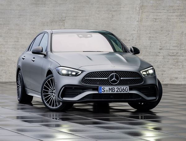 La Mercedes-Benz Classe C embarque les équipements high-tech de la Classe S