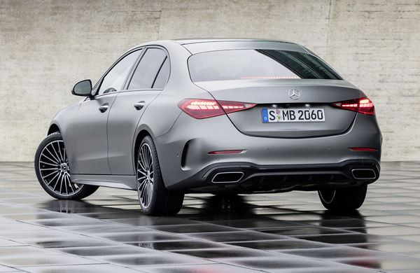 La Mercedes-Benz Classe C embarque les équipements high-tech de la Classe S