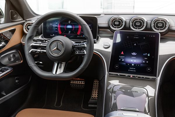 La Mercedes-Benz Classe C embarque les équipements high-tech de la Classe S
