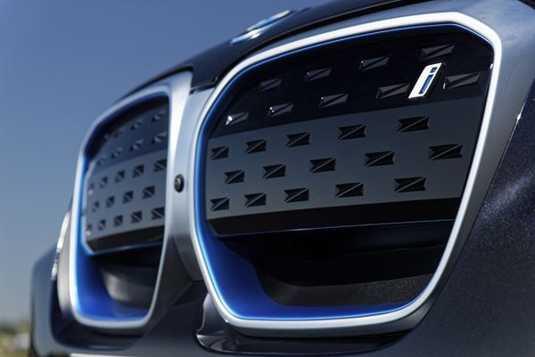 La BMW iX3 électrique s'offre un léger rafraichissement