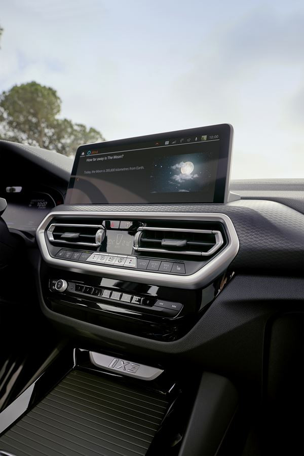 La BMW iX3 électrique s'offre un léger rafraichissement