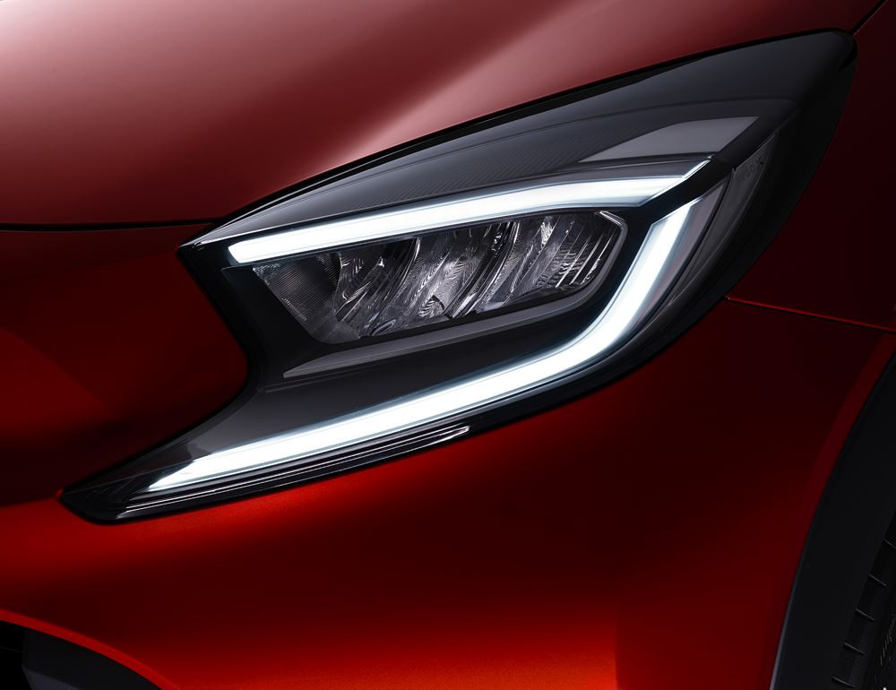 Le crossover urbain Toyota Aygo X revendique un fort caractère