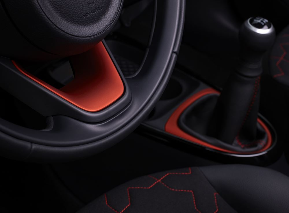 Le crossover urbain Toyota Aygo X revendique un fort caractère