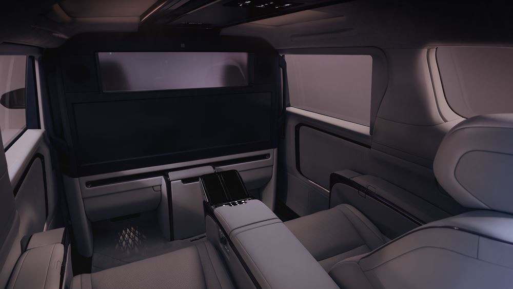Le grand van Lexus LM offre le confort d'une limousine de luxe