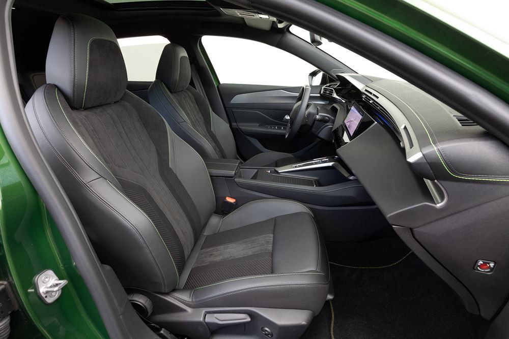La Peugeot e-308 électrique affiche une autonomie de 410 km