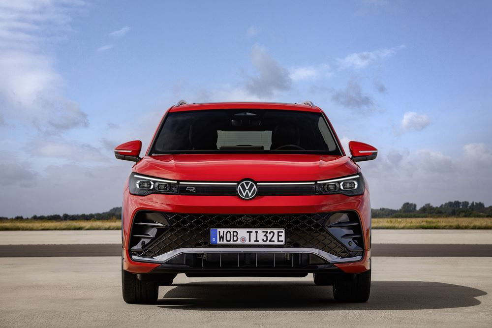 La troisième génération du Volkswagen Tiguan au style plus affirmé arrive sur le marché