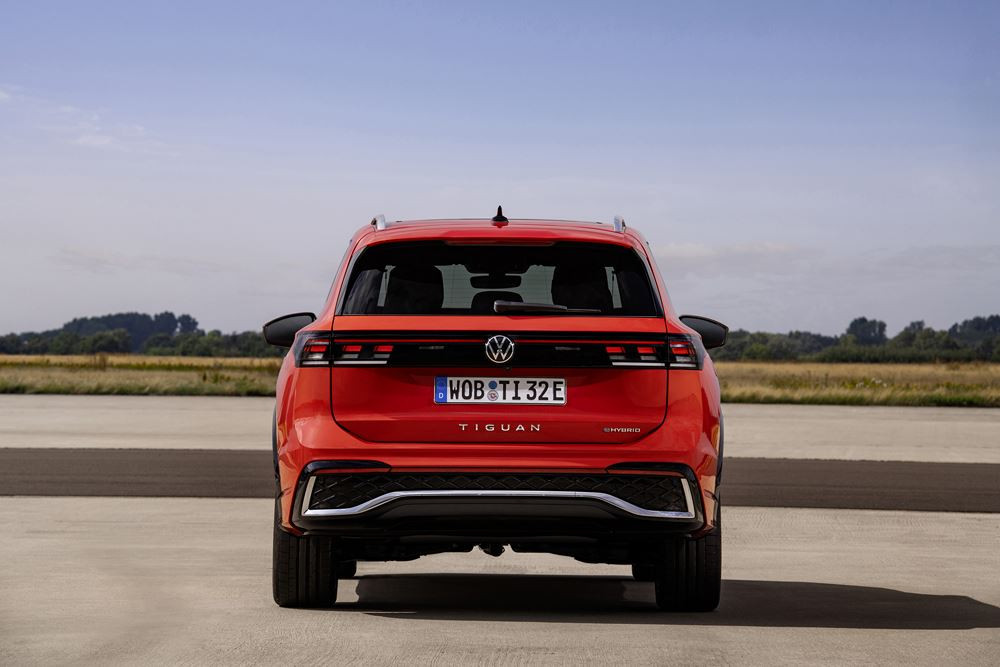 La troisième génération du Volkswagen Tiguan au style plus affirmé arrive sur le marché