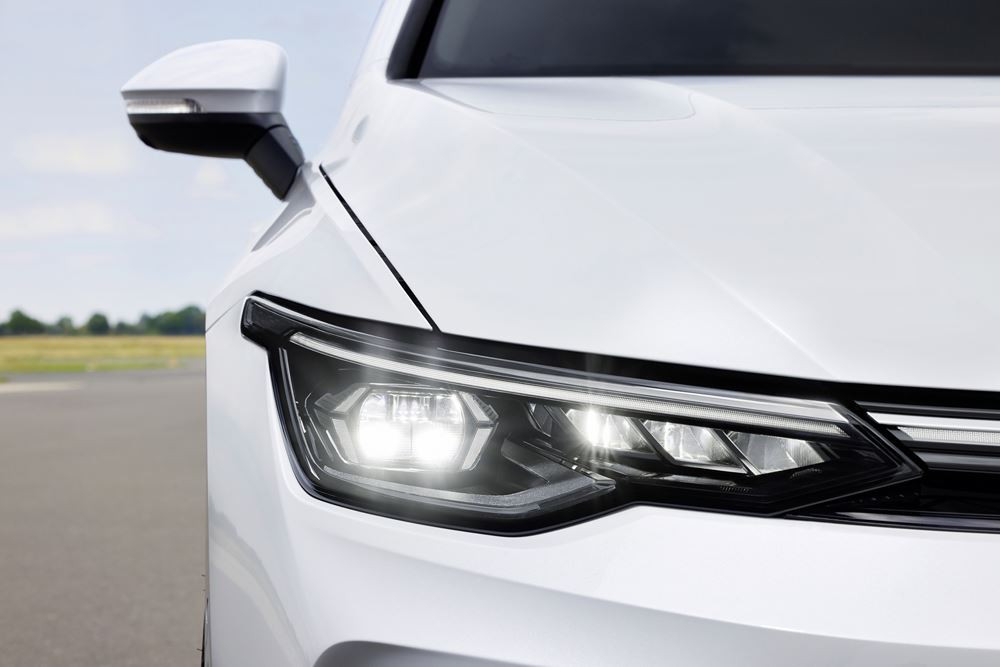 La Volkswagen Golf restylée s'offre de très légères retouches de style
