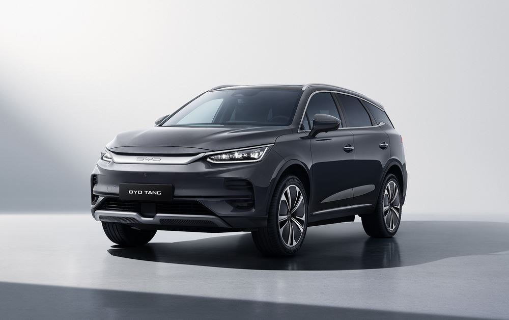 Le SUV électrique 7 places à traction intégrale Byd Tang remodelé revendique une autonomie jusqu'à 530 km