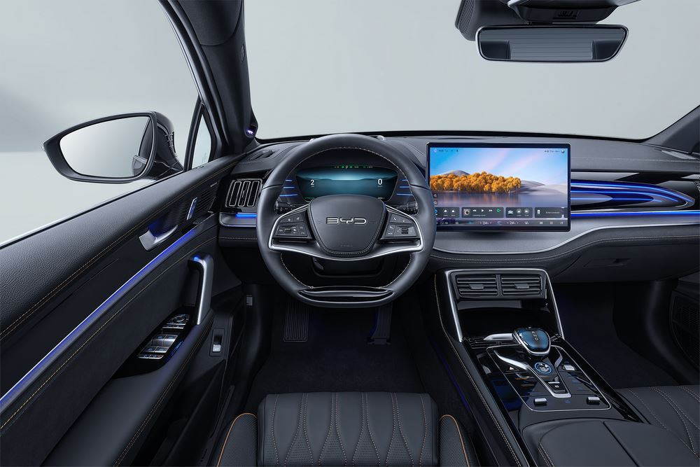 Le SUV électrique 7 places à traction intégrale Byd Tang remodelé revendique une autonomie jusqu'à 530 km