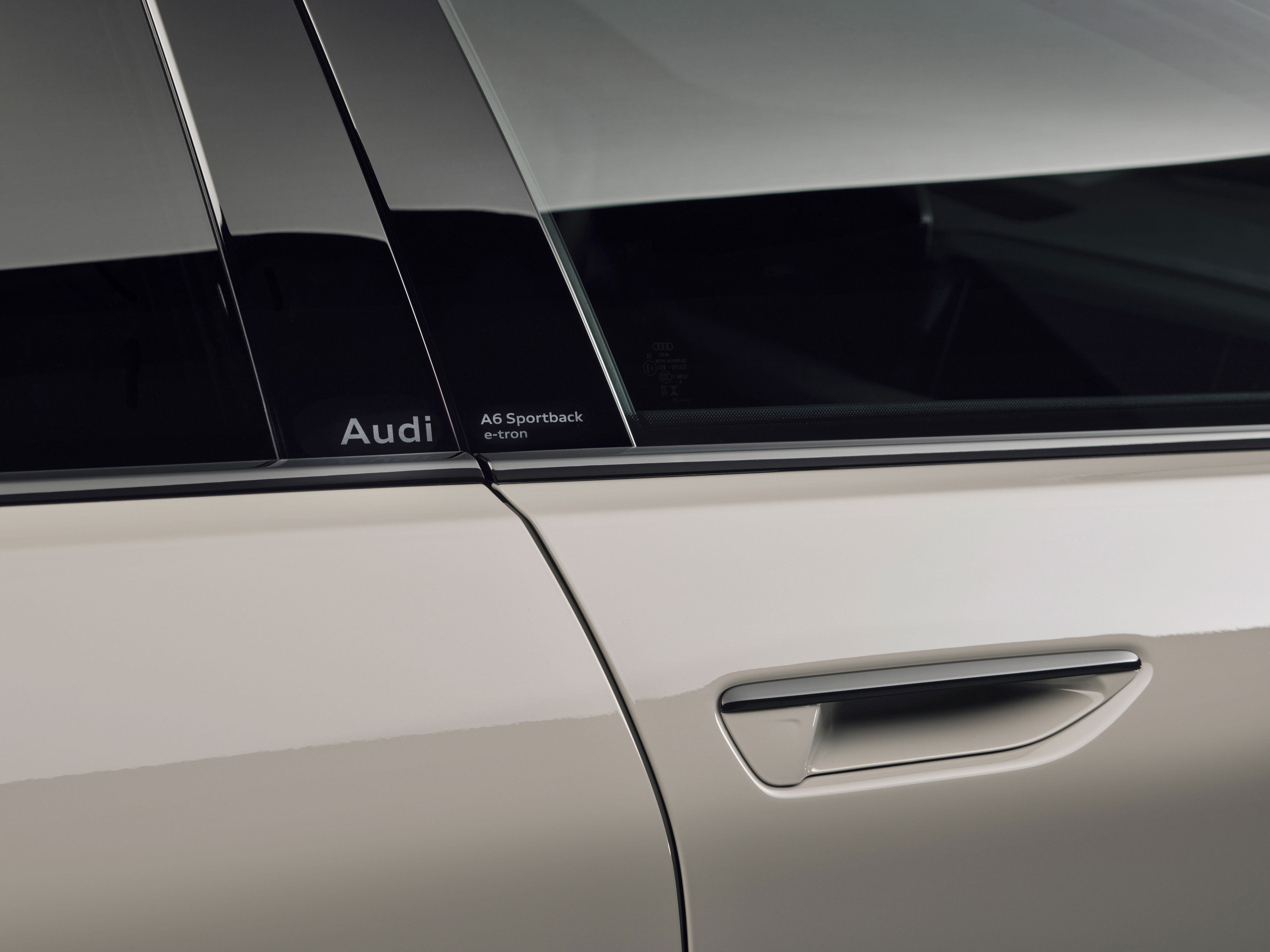 La grande routière Audi A6 Sportback e-tron revendique jusqu'à 750 kilomètres d'autonomie