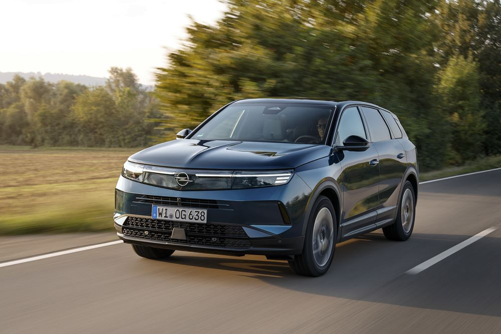 Le grand SUV Opel Grandland reprend des caractéristiques stylistiques du concept Experimental