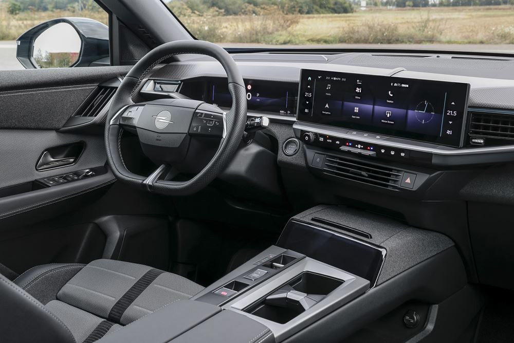 Le grand SUV Opel Grandland reprend des caractéristiques stylistiques du concept Experimental