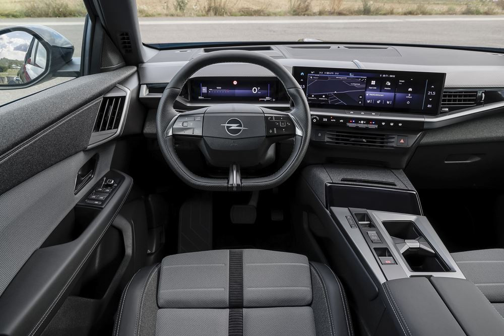 Le grand SUV Opel Grandland reprend des caractéristiques stylistiques du concept Experimental