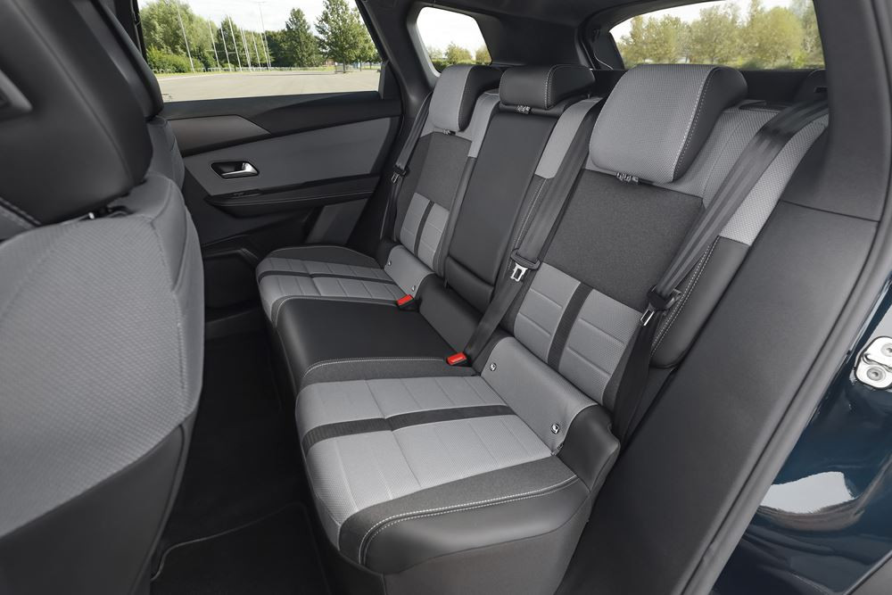 Le grand SUV Opel Grandland reprend des caractéristiques stylistiques du concept Experimental