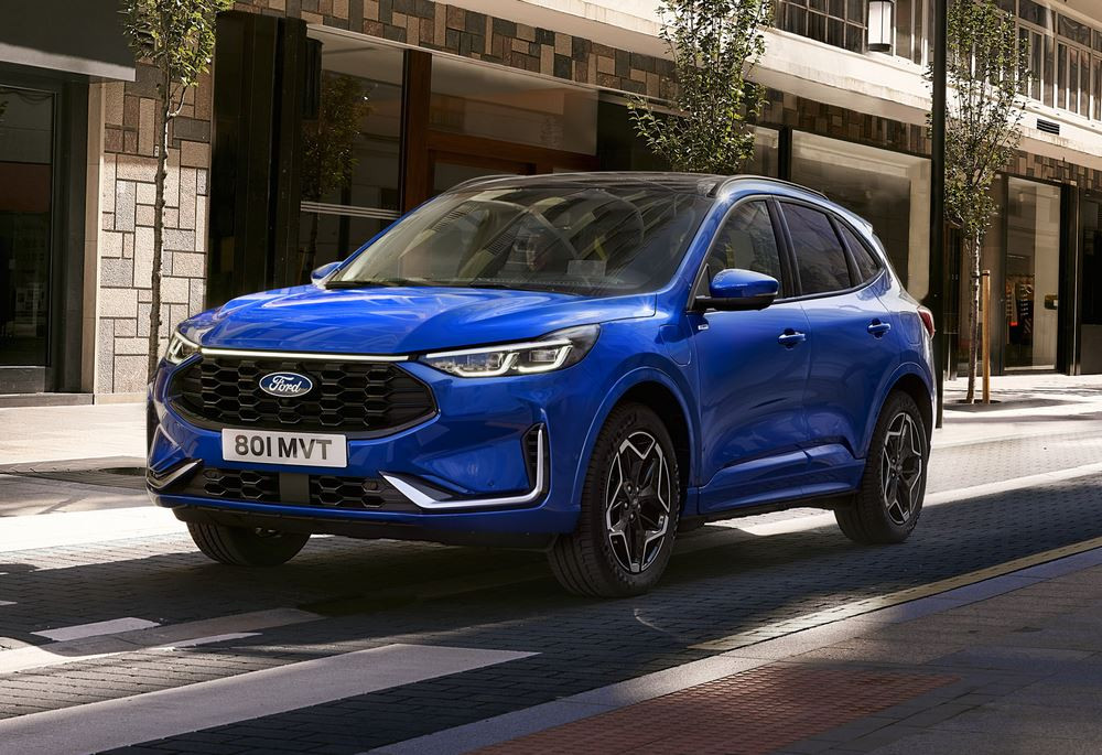 Le SUV de taille intermédiaire Ford Kuga restylé affiche une face avant plus distinctive
