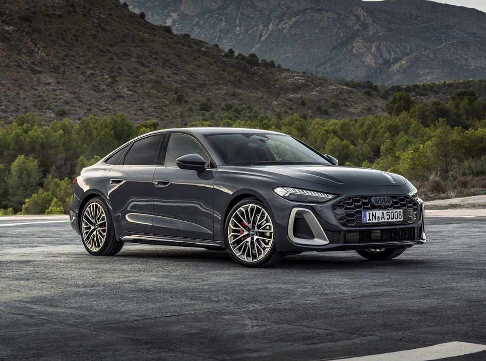 La structure compacte du toit de l'Audi A5 se termine par un hayon court