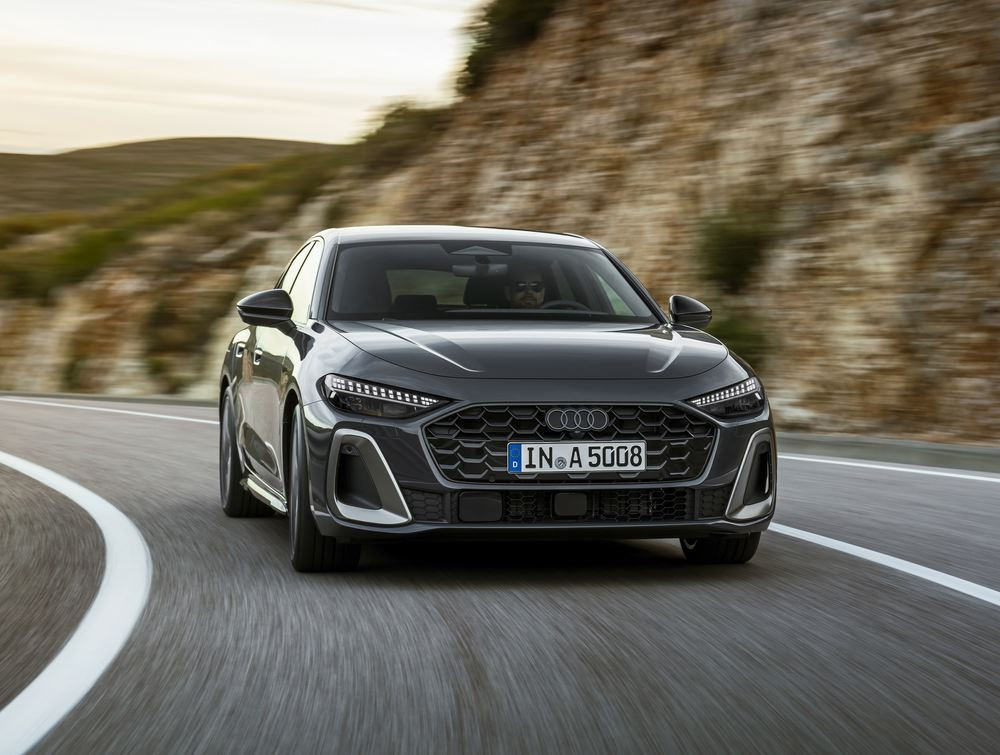 La structure compacte du toit de l'Audi A5 se termine par un hayon court