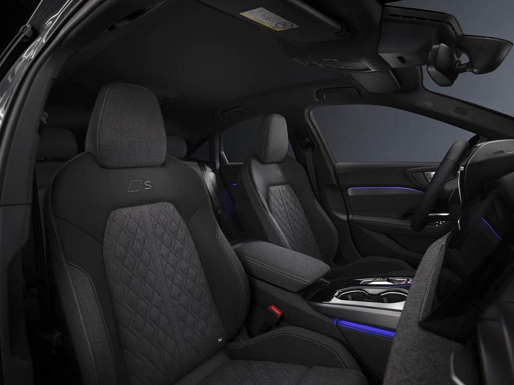 La structure compacte du toit de l'Audi A5 se termine par un hayon court