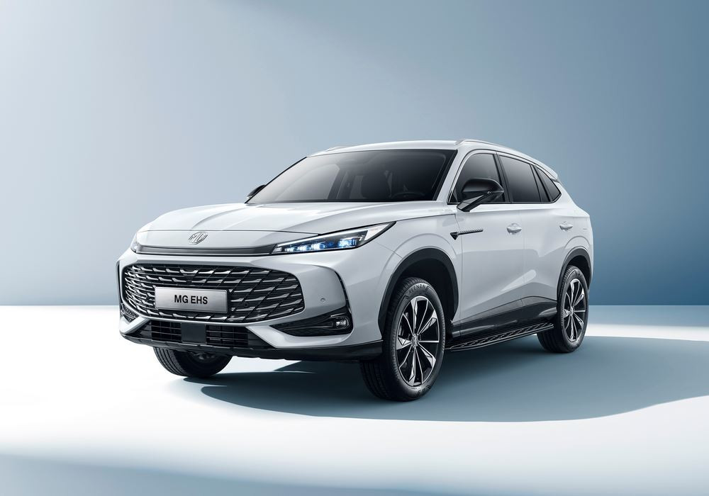 Le SUV familial hybride rechargeable MG EHS affiche un design épuré