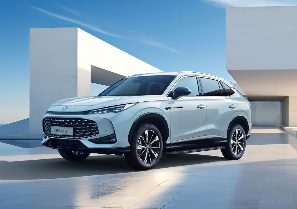 Le SUV familial hybride rechargeable MG EHS affiche un design épuré