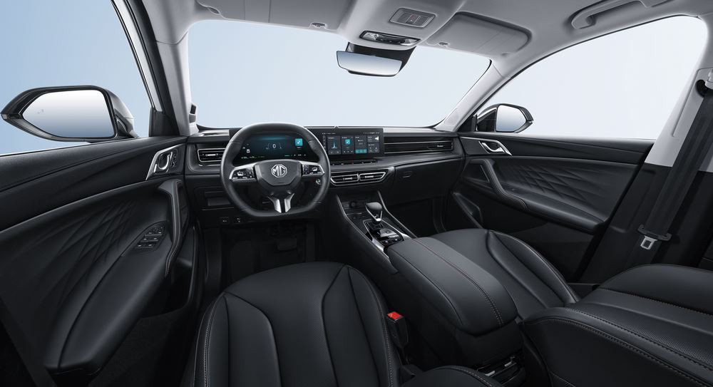 Le SUV familial hybride rechargeable MG EHS affiche un design épuré
