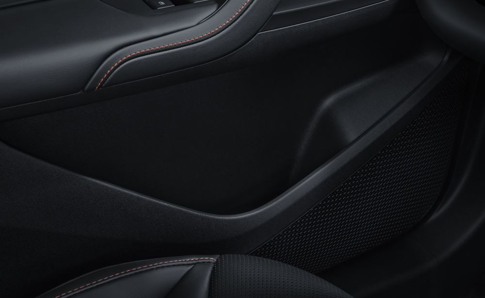 Le SUV familial hybride rechargeable MG EHS affiche un design épuré
