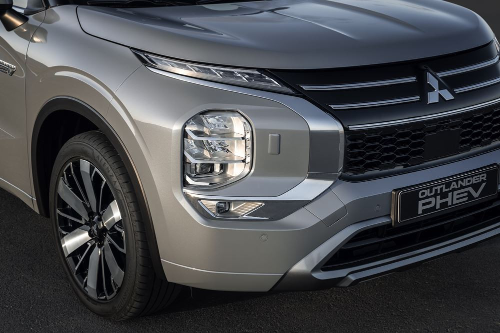 Mitsubishi Outlander: un SUV du segment D hybride rechargeable à l'esprit baroudeur