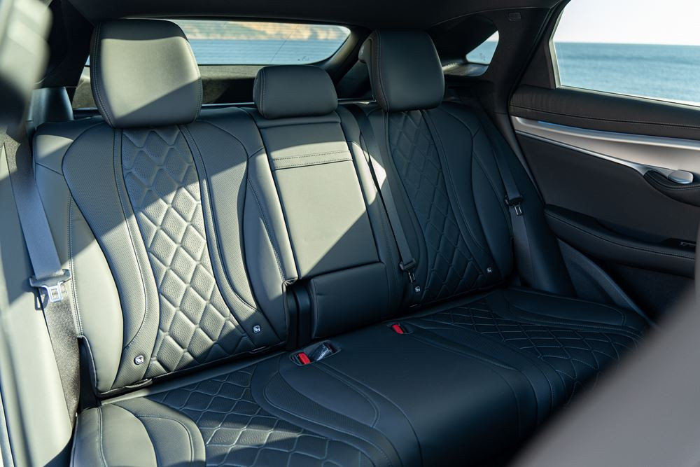 Le SUV familial électrique Byd Sealion 7 affiche une allure athlétique