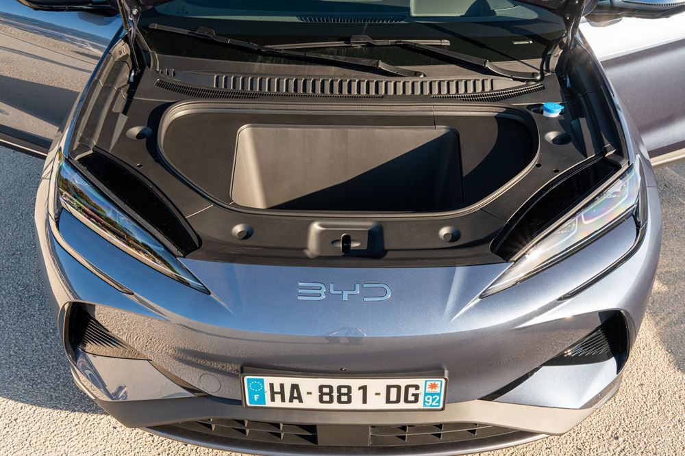 Le SUV familial électrique Byd Sealion 7 affiche une allure athlétique