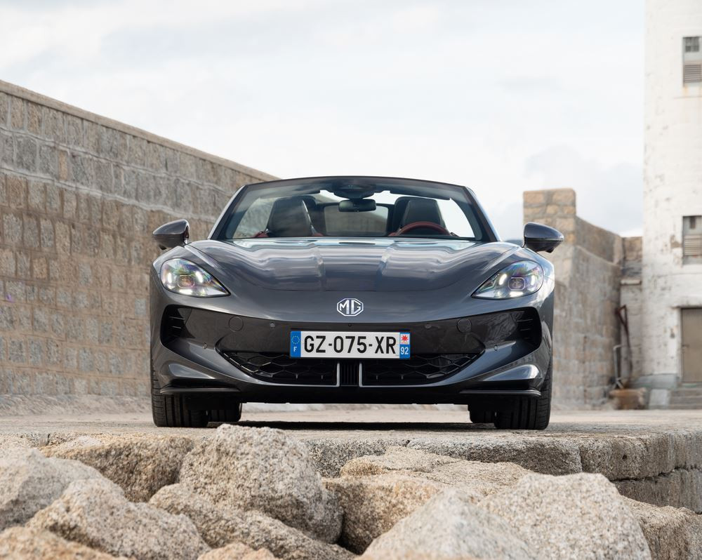 Le roadster sportif électrique Cyberster perpétue la lignée des voitures de sport MG